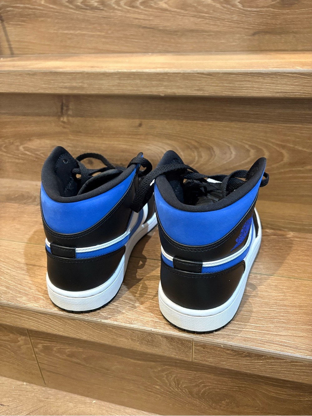 Jordan Men's Black White and Blue Mid/High-Top Sneakers - Picture 3 of 4